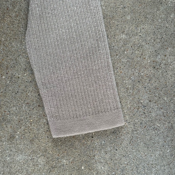EUC gymshark pause knitwear long sleeve top cement brown/pebble grey size xl - Picture 12 of 14